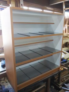 保育園の下駄箱を作っています。 信州 下條村 丸正木工所