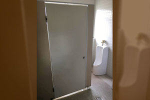 トイレブースを直しました 信州 下條村 丸正木工所
