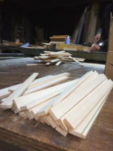 五平餅の串の依頼があり作っています 信州 下條村 丸正木工所
