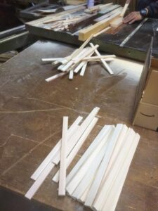 五平餅の串の依頼があり作っています 信州 下條村 丸正木工所