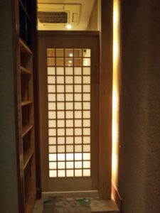 飯田市知久町『和食 山栄』さんの店舗リフォームの現場に来ています。 信州 下條村 丸正木工所