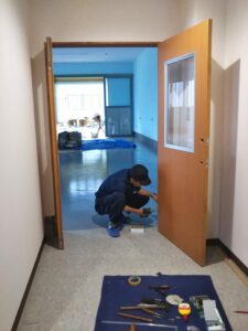 建具を納めに来ました。 信州 下條村 丸正木工所