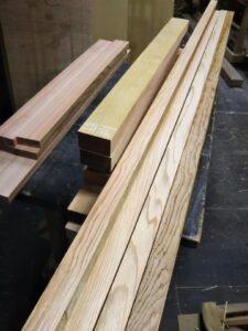 障子を作っています。 信州 下條村 丸正木工所