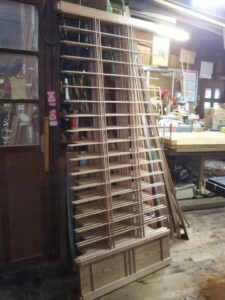 障子を作っています。 信州 下條村 丸正木工所