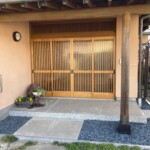 玄関の戸の製作 下條村 丸正木工所