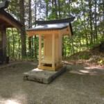 家業を継いだ息子が初めて製作した『氏神様のお祠』を納品してきました。 下條村 丸正木工所
