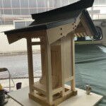 板金さんにお願いしていた、息子が初めて製作したお祠の屋根が出来てきました。 下條村 丸正木工所