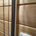 裏口の網戸を付けました。 下條村 丸正木工所