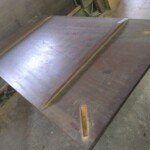 大正時代に作られた座卓の足を脱着可能にして、ローテーブルの脚で使用出来るように製作しています。 下條村 丸正木工所