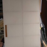 太鼓貼りの障子の貼替えをしています。 下條村 丸正木工所