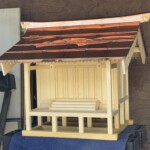 お祠が、屋根の板金を終えて帰ってきました。 下條村 丸正木工所