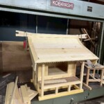 氏神様のお祠を製作しています 下條村 丸正木工所